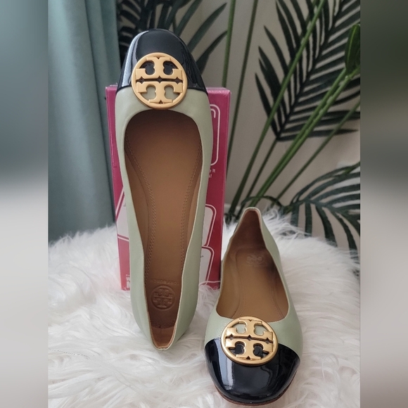 Tory Burch Chelsea Cap Toe Flat Green Shoe in Garden Sage – Women's Size 9.5 - Picture 1 of 10